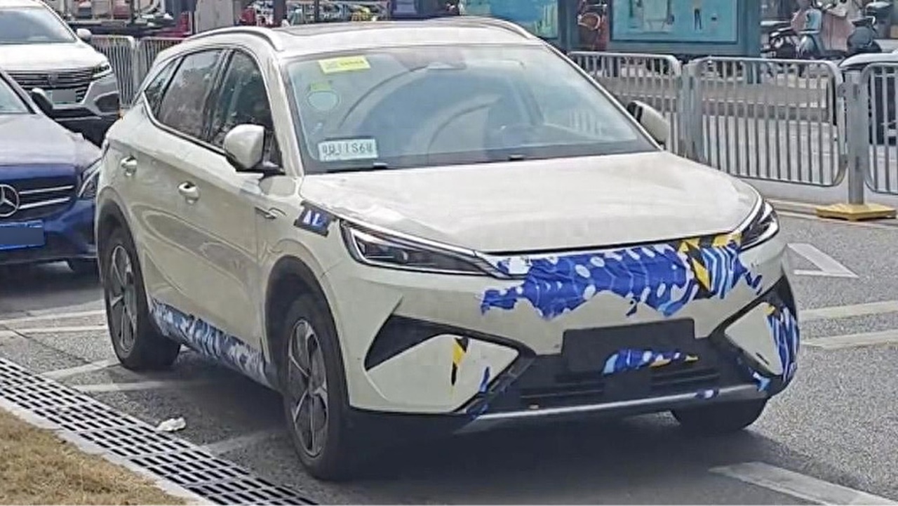 2025 model byd atto 3 yollarda goruldu 0 XZMbVQRm