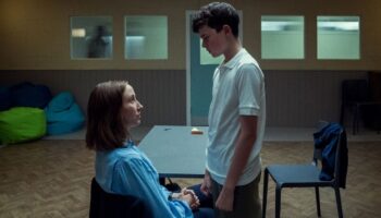 adolescence netflixte izlenme rekoru kirdi iste konusu VV4H9EMy