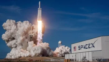 spacex roketinin enkazi dunyaya dustu AZDbRg82