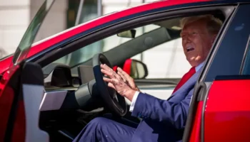 trump teslaya yonelik siddet olaylarini elestirdi hEf9h9PQ