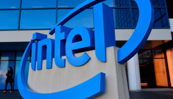 intel 20 bin kisiyi isten cikarabilir dev tasfiye fwOFWbEd
