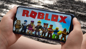 roblox yeni gelir modeline geciyor YheO8BBu