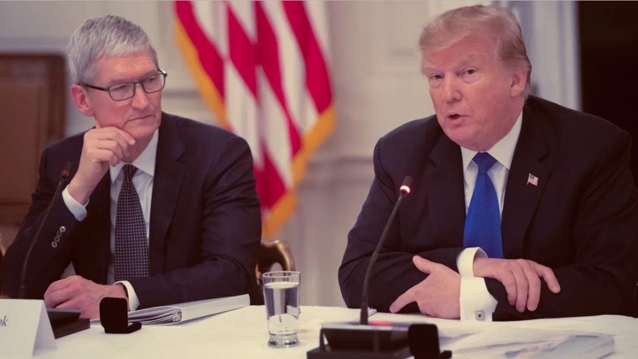 Donald Trump, Apple’a ek vergi getirebilir! 1 donald trump applea ek vergi getirebilir 0 zODVFuh9