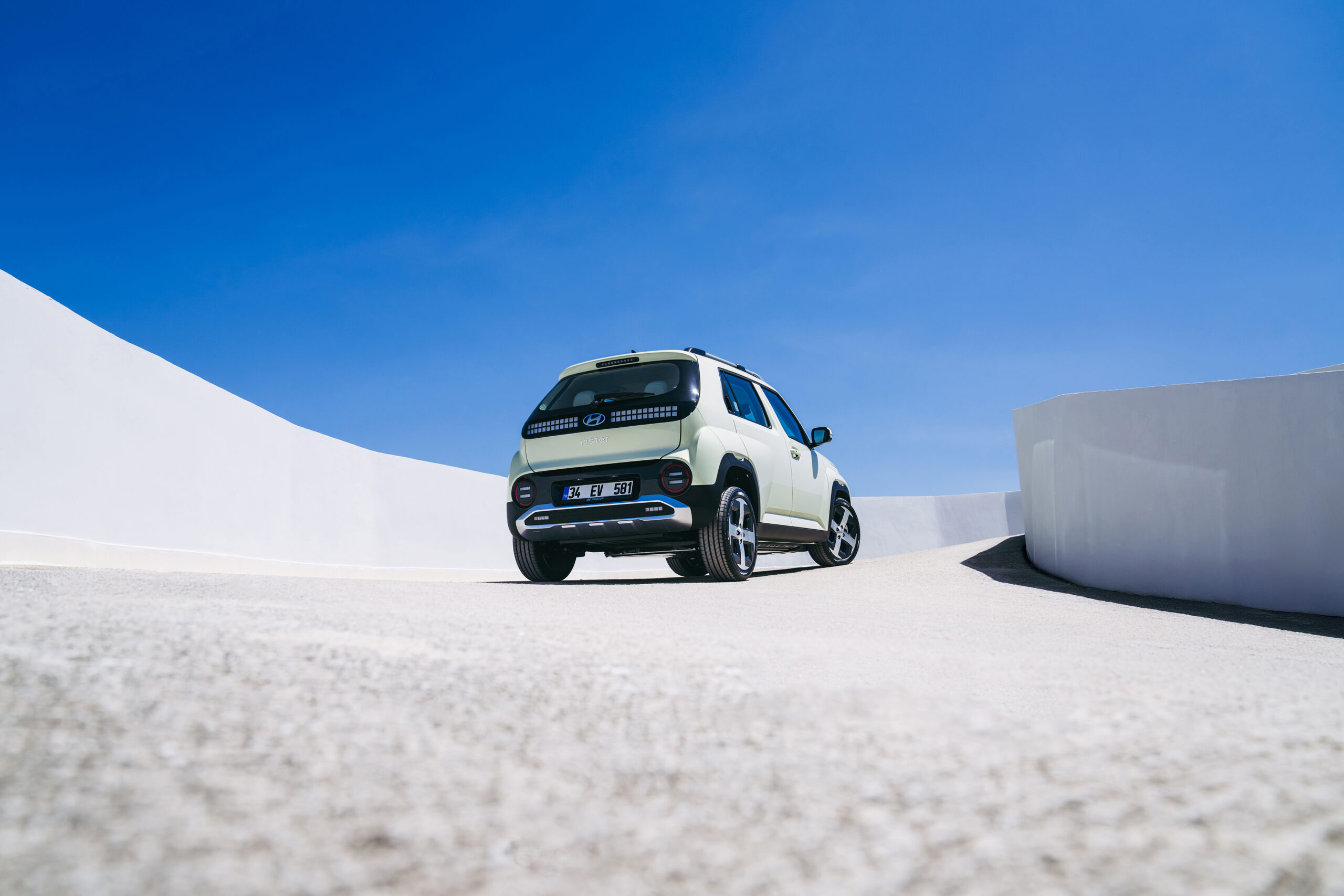 Hyundai’nin uygun fiyatlı elekrikli SUV’u INSTER Türkiye’de satışa çıktı! 3 hyundainin uygun fiyatli elekrikli suvu inster turkiyede satisa cikti 2