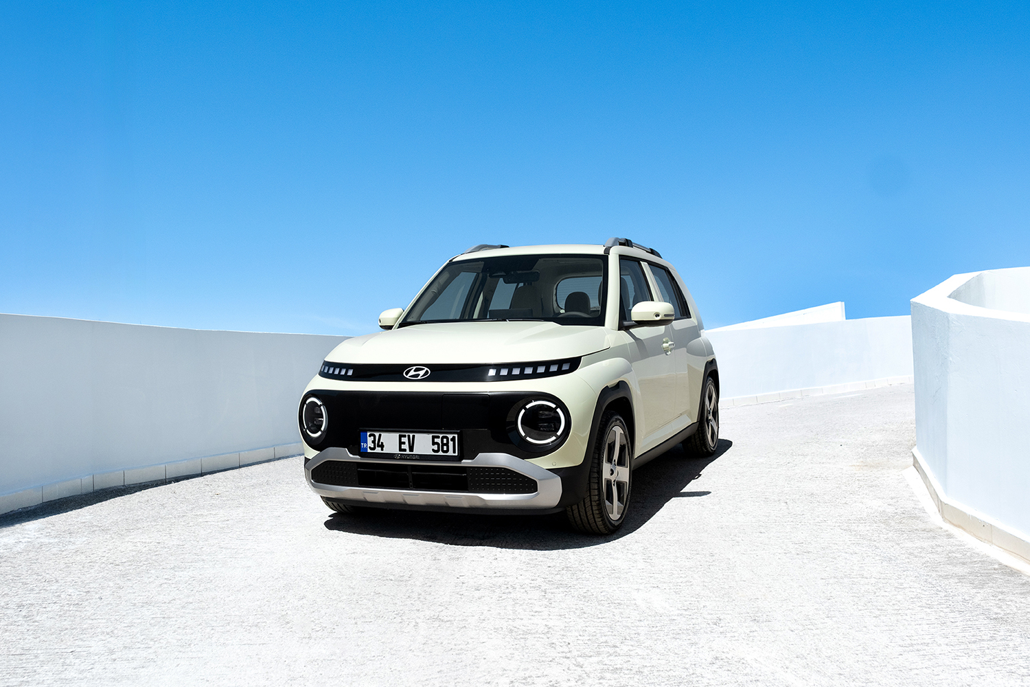 Hyundai’nin uygun fiyatlı elekrikli SUV’u INSTER Türkiye’de satışa çıktı! 4 hyundainin uygun fiyatli elekrikli suvu inster turkiyede satisa cikti 3 ez4kuKBg