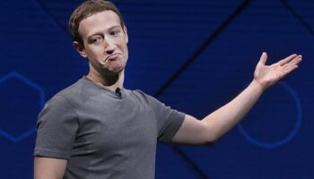 mark zuckerberg applea gondermede bulundu EWBXKLAZ