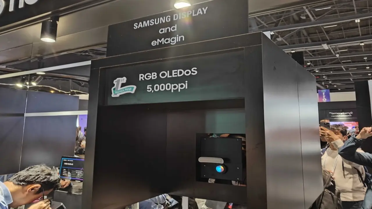 Samsung, 5.000 ppi OLEDoS panelini tanıttı! 1 samsung 5000 ppi oledos panelini tanitti 0 wibDbyYD