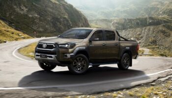 toyotahilux fiyat listesi E8ZmOf1W