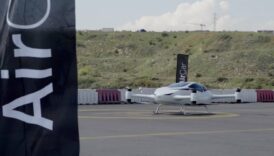turkiyenin ilk insanli ucan arabasi havalandi maslak kadikoy arasi 5 dakika rDAaqSzB