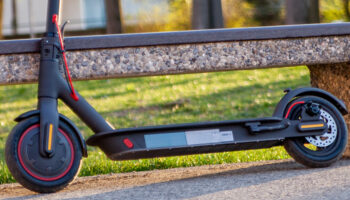 xiaomi yeni elektrikli scooter modeliyle geliyor MF8lxbIA