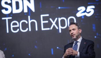 bakan bayraktar sdn tech expoda konustu yenilenebilir enerji yatirimlari hizlaniyor U3B4hyNm