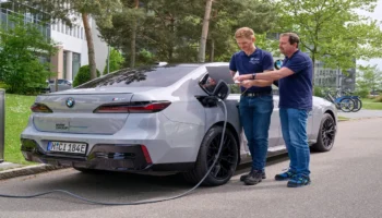 bmw kati hal batarya teknolojisine geciyor KvsnB2de