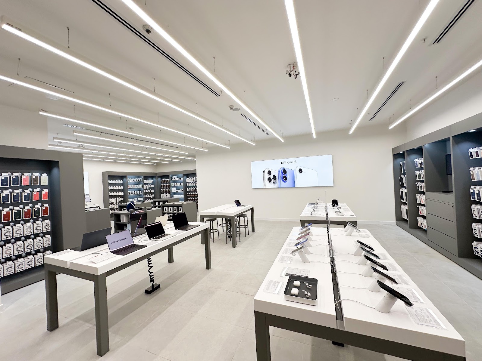 gurgenclerden cevahir avmde acilisa ozel apple firsatlari 0 UiBQZZwT