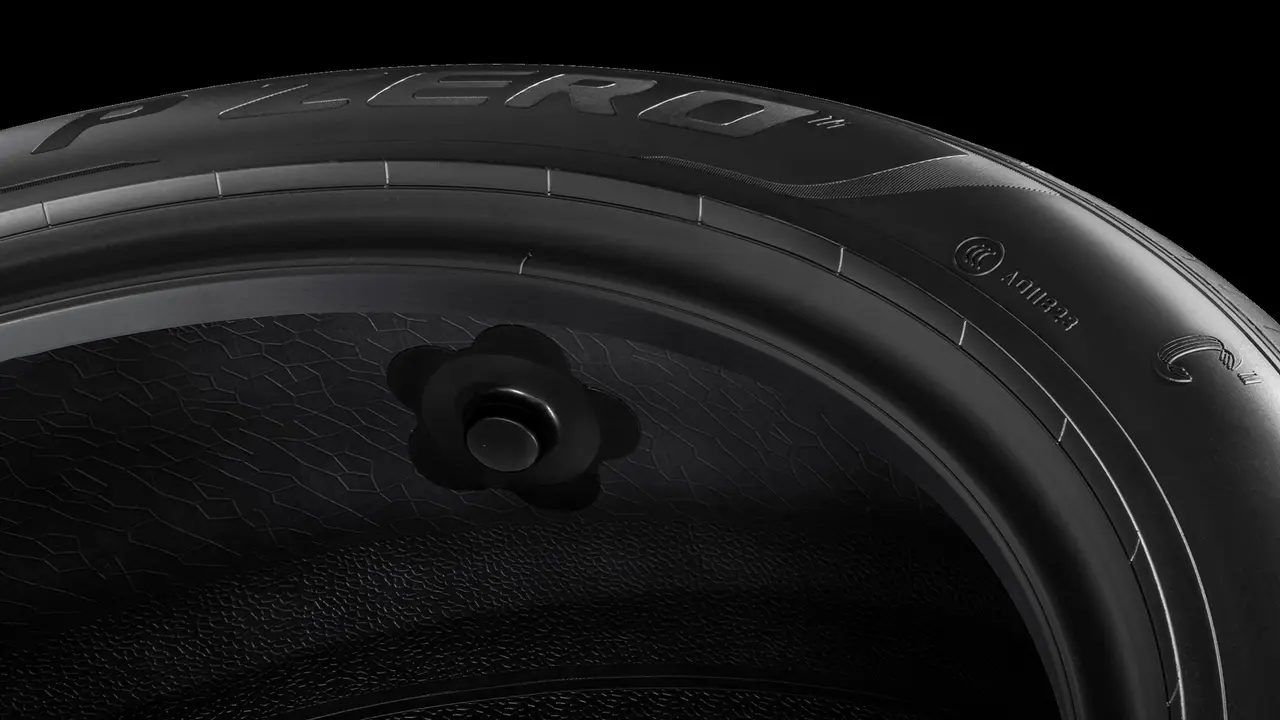 Pirelli, akıllı lastik teknolojisini kullanıma sundu! 1 pirelli akilli lastik teknolojisini kullanima sundu 0 KDe8g1Fy