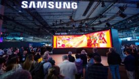 samsung renkli e kagit ekranini tanitti 5dDq7bPy