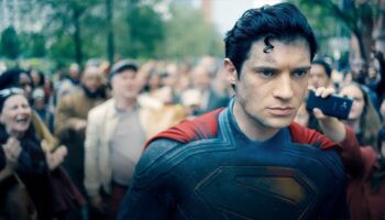 superman filminin yeni fragmani yayinlandi TLgxTva8