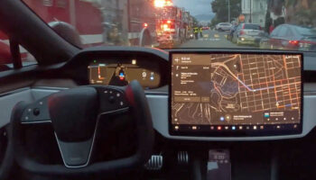 tesla romada direksiyonu yapay zekaya birakti 8UuE3hEl