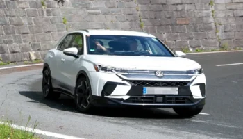 yeni nesil volkswagen t roc geliyor iste tasarimi JKksUNWv