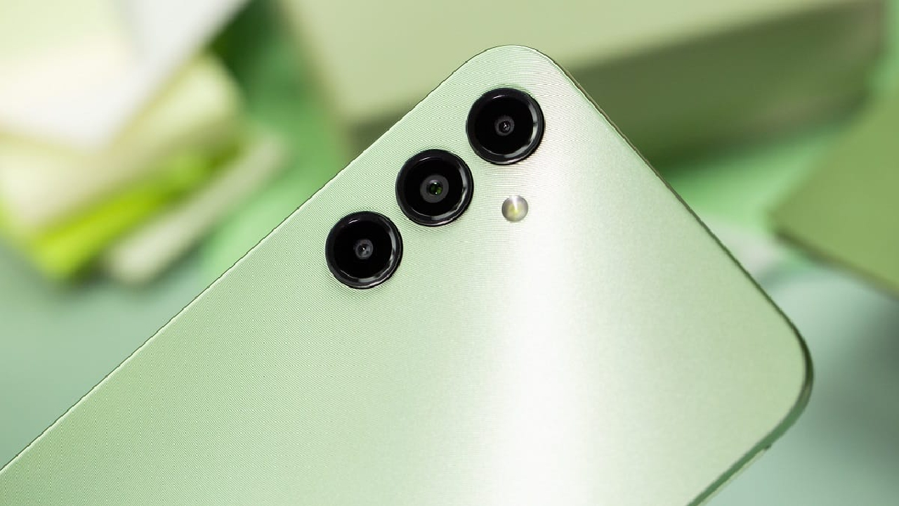 Samsung uygun fiyatlı iki modelinde One UI 8’i test ediyor 1 samsung uygun fiyatli iki modelinde one ui 8i test ediyor 0 XRr5DUfD