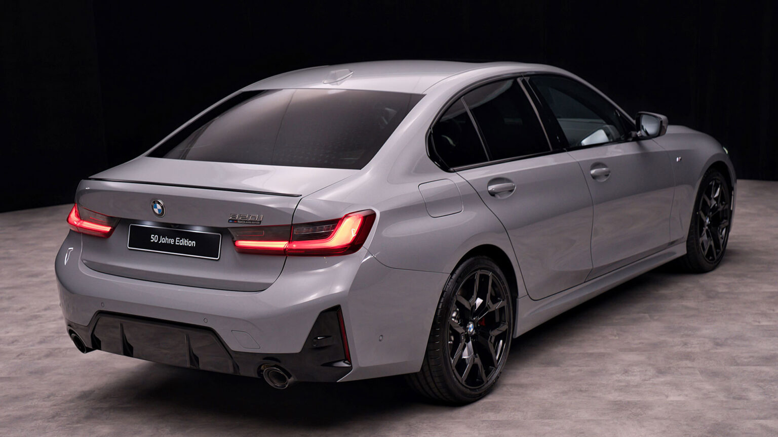 BMW 3 serisinin 50. yaşını Jahre Edition Edition’ı Türkiye’de satarak kutluyor 2 bmw 3 serisinin 50 yasini jahre edition editioni turkiyede satarak kutluyor 1