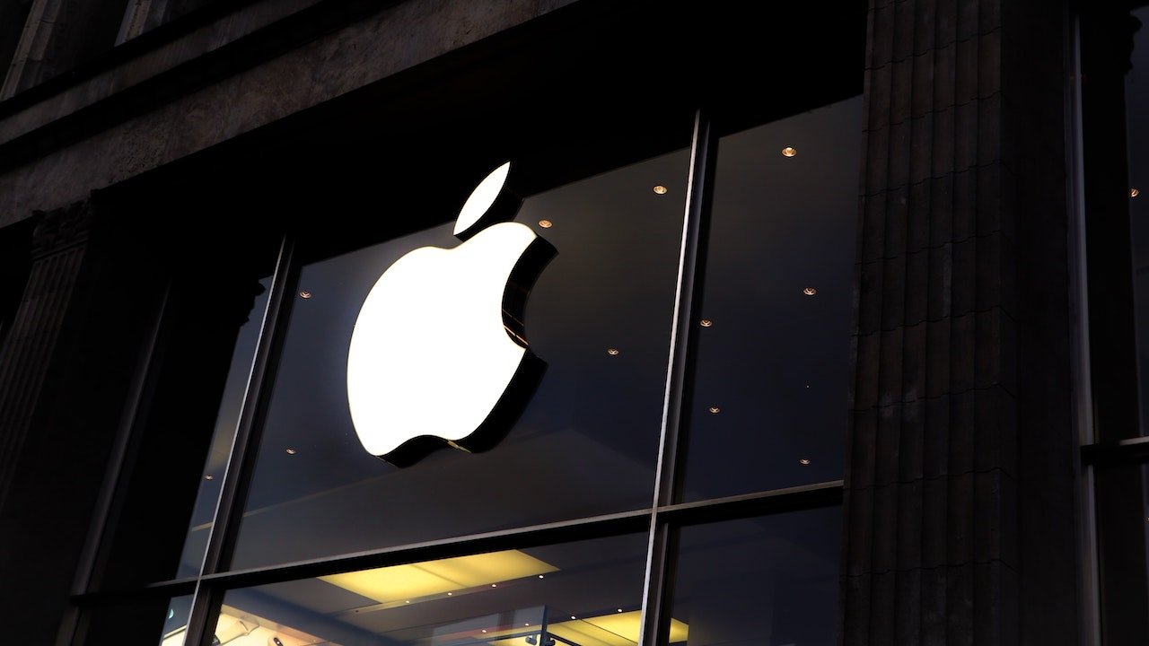 Eski Apple Watch mühendisi dava edildi 1 eski apple watch muhendisi dava edildi 0
