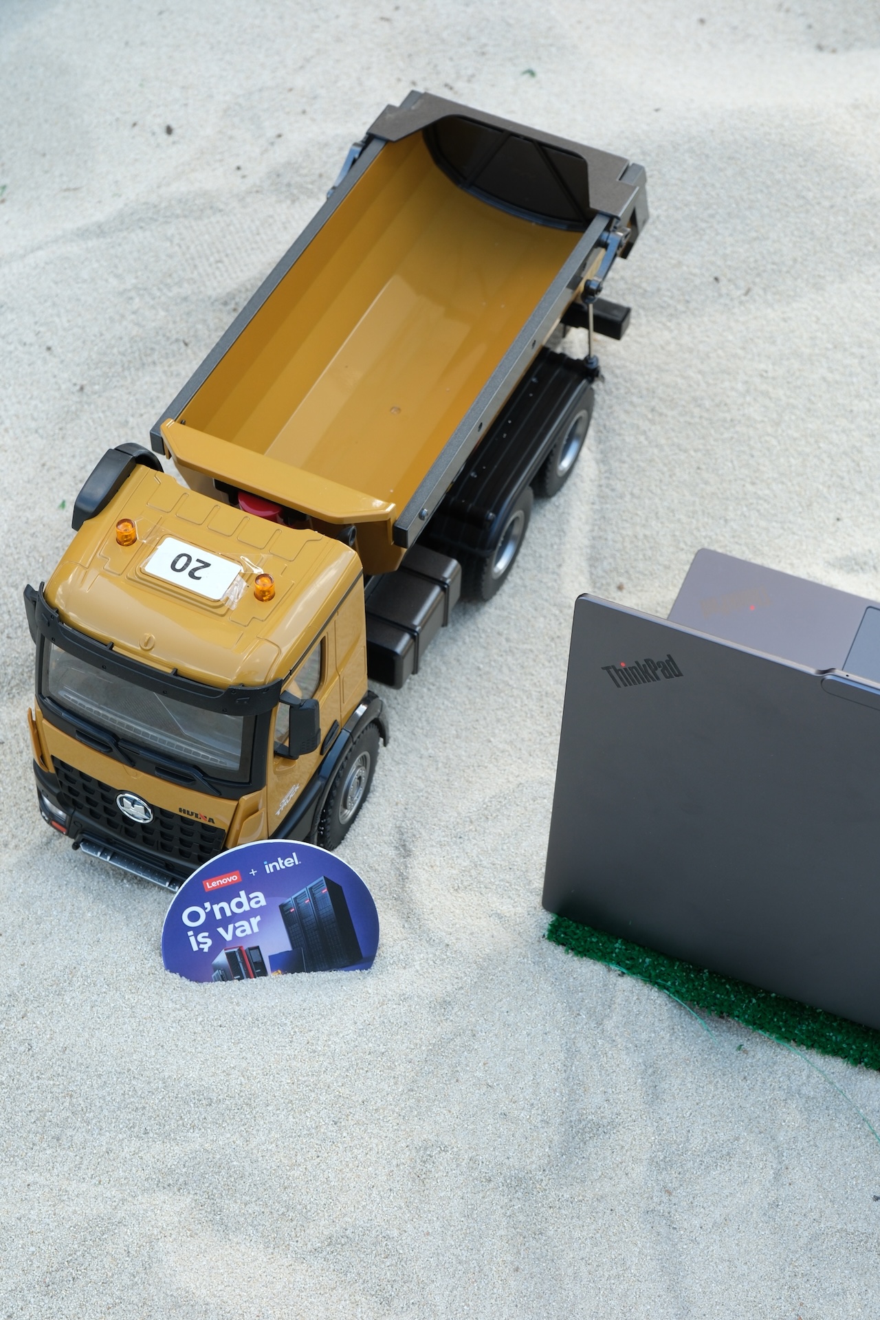Lenovo Think yeniliklerine hız kesmeden devam ediyor 7 lenovo think yeniliklerine hiz kesmeden devam ediyor 6