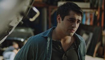metruk adam filminin fragmani yayinlandi Y8BYJMGA