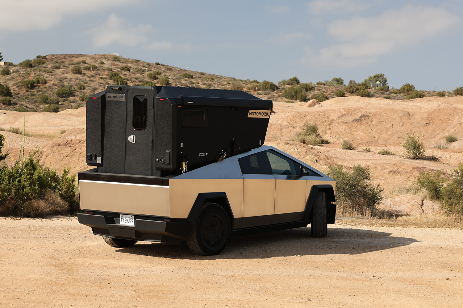 Tesla Cybertruck Cyberglad ile karavan oluyor! 1 tesla cybertruck cyberglad ile karavan oluyor 0 8Oq9m8yj