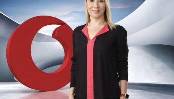 vodafone 5g destekli telefonu turkiyeye getirdi IbnuQji1