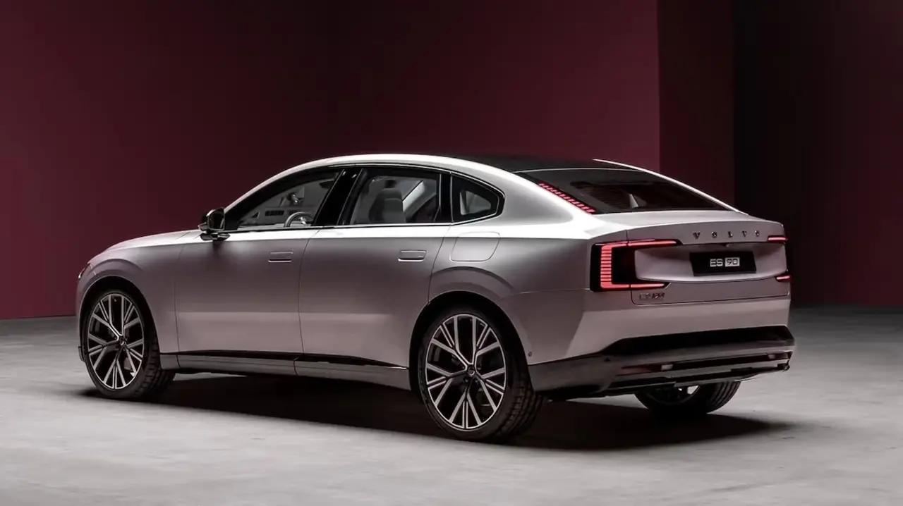 700 km menzilli Volvo ES90 geliyor 2 700 km menzilli volvo es90 geliyor 1 E9zhvW5j