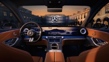 mercedes benz yeni elektrikli glcnin ic mekanini tanitti Sjyx3LH4