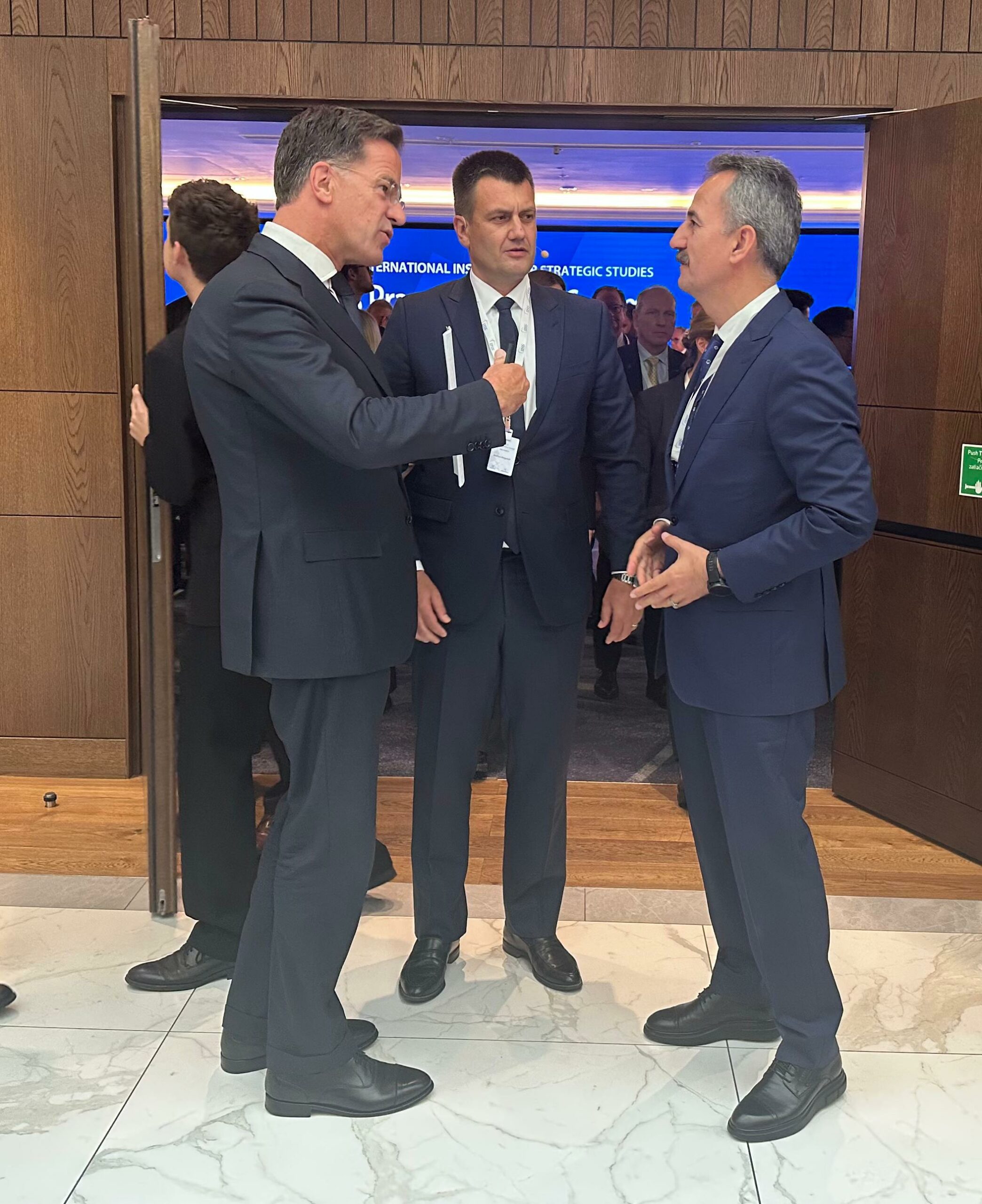 NATO Genel Sekreteri Rutte’den Türk Savunma Sanayisine Övgü 2 nato genel sekreteri rutteden turk savunma sanayisine ovgu 1