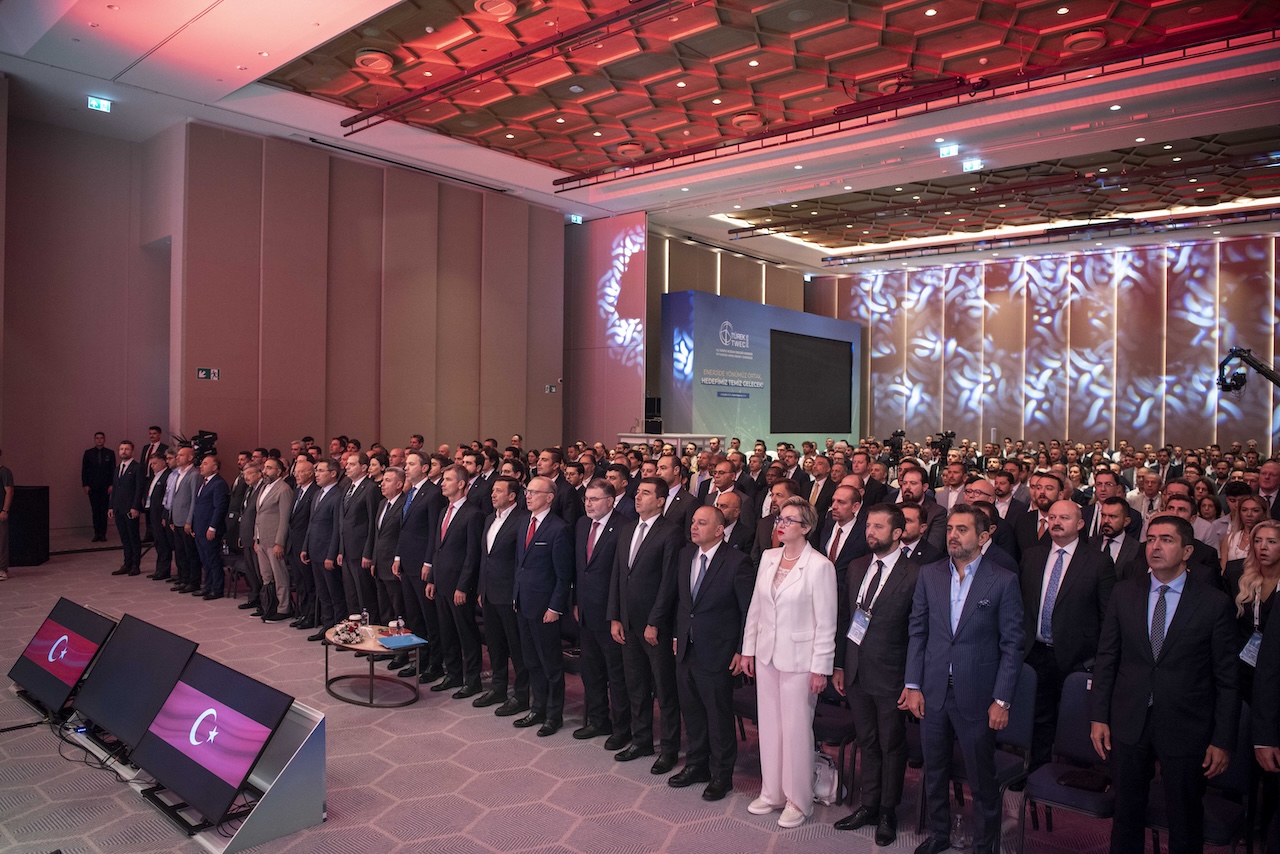 ruzgar enerjisi sektoru izmirde bulustu 0 YL9GMpcY