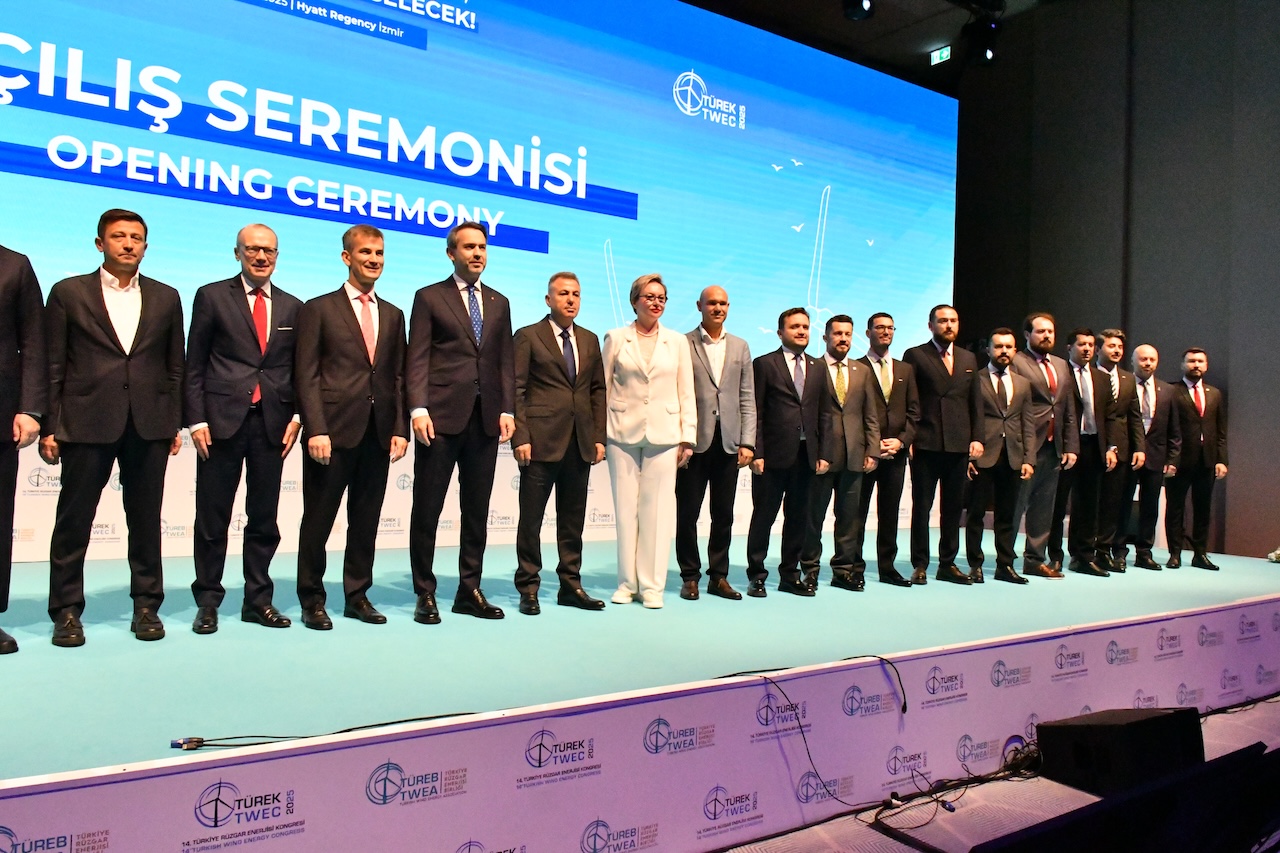 ruzgar enerjisi sektoru izmirde bulustu 3 m7TysVkB