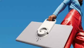 samsung tasinabilir akilli tvsini tanitti QuDwMgUh