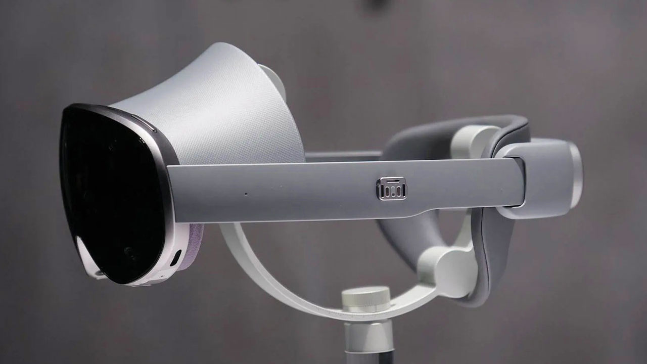 Samsung XR başlığı Qualcomm etkinliğinde göründü! 1 samsung xr basligi qualcomm etkinliginde gorundu 0 k6YV9MVL