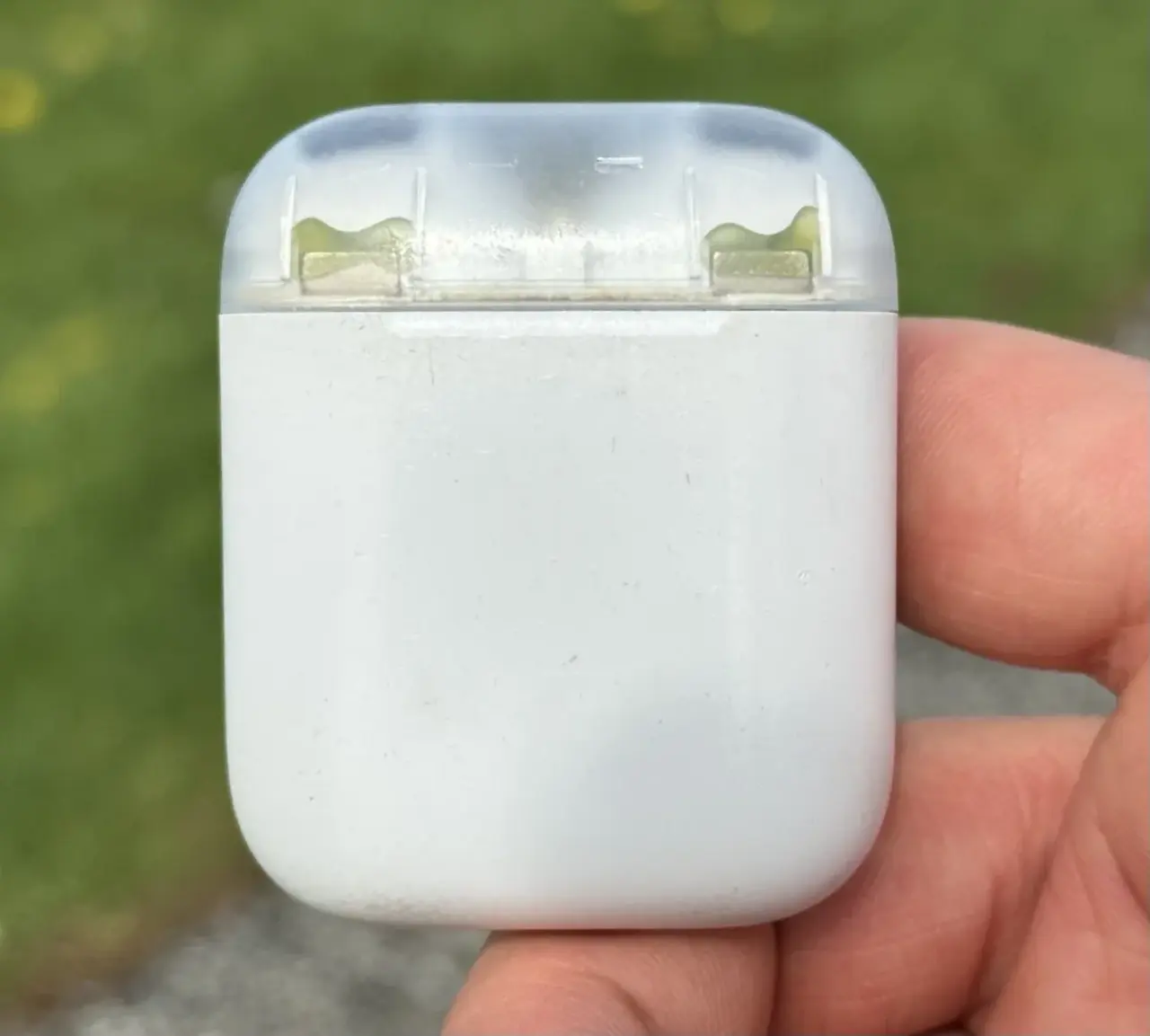 Şeffaf kapaklı AirPods geliyor 1 seffaf kapakli airpods geliyor 0 rXBV9jSD