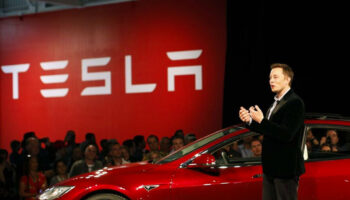 tesla kuralini bozdu ve reklam vermeye basladi byJPwMf1