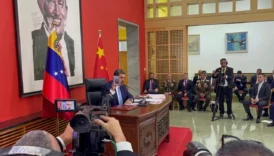 venezuela baskani maduro huawei telefonu ovdu NJ9JkV8F