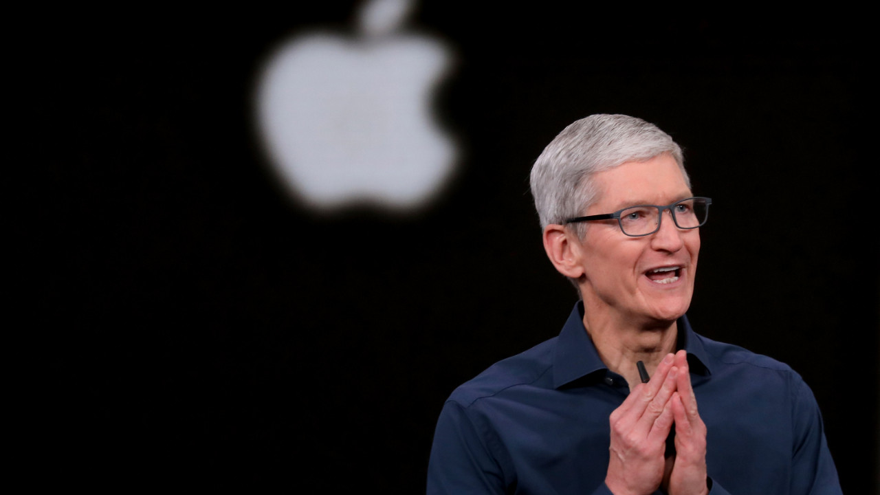 Apple CEO’su Tim Cook Maaşı ile Dudak Uçuklattı!