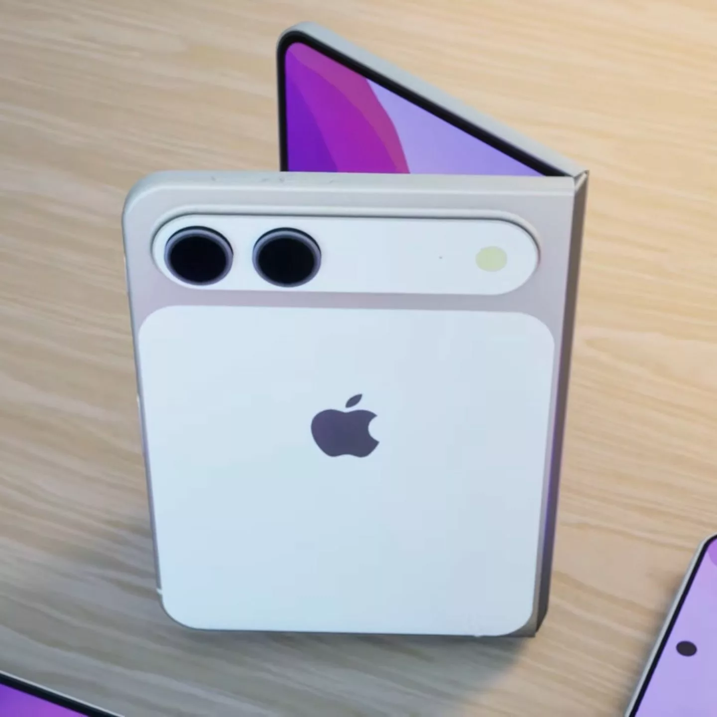 Katlanabilir iPhone Pil Ömrüyle Şaşırtacak! 2 katlanabilir iphone pil omruyle sasirtacak 0 NcdOb5vt